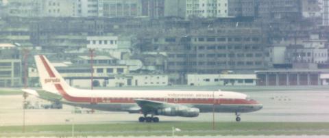 Garuda DC8