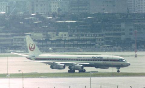 JAL Cargo DC8