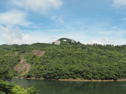 Pokfulam Reservoir, Mount Kellet at the top.
