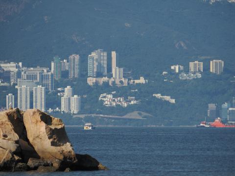 HK Island West, from Kwun Yam Wan, Cheung Chau