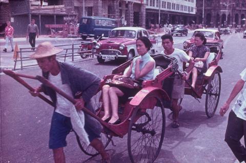 XB3, Rickshaws In The Street