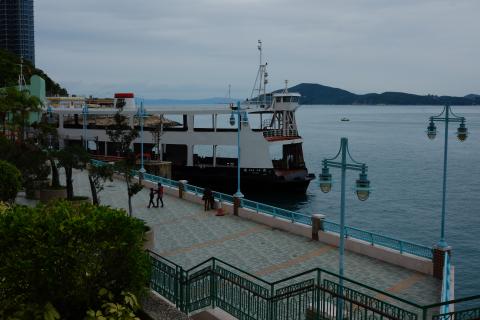 Man Kai at Apleichau, on LPG duty