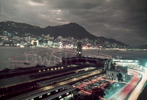 7 Night View Of Tsim Sha Tsui