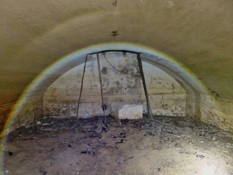 Vaulted Chamber of the Disappearing DEL bunker