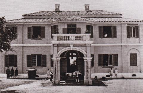 Typical Peak Home c 1895
