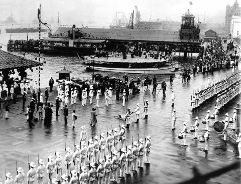 Blake’s Pier, Hong Kong, 1922 – arrival of the Prince of Wales. 