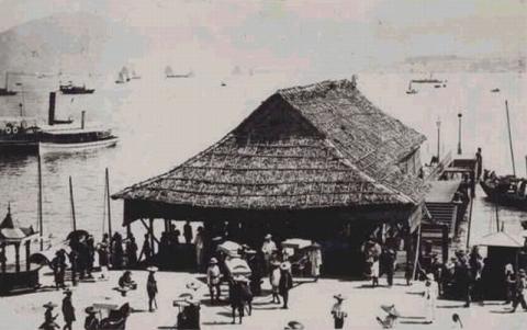 1900s Blake Pier (Temporary Matshed Shelter)