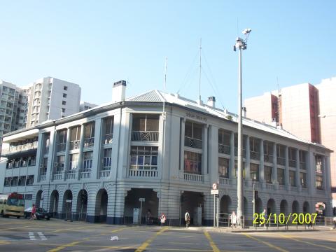 Sham Shui Police Station 2007