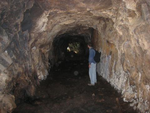 "Kamikaze" tunnel, Lamma