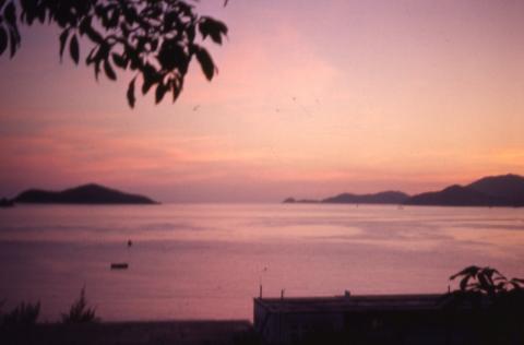 1950s View from Repulse Bay out to Round Island, Fred Evans' photos