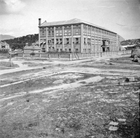 1910 Orient Tobacco Factory