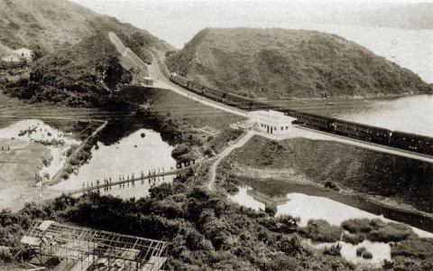 1960年代初，中文大學興建前的馬料水火車站.jpg