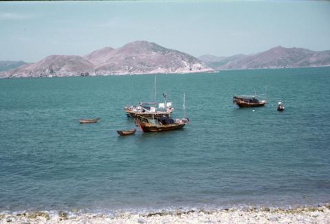 1968 12 HK Junks off Rocky Bay