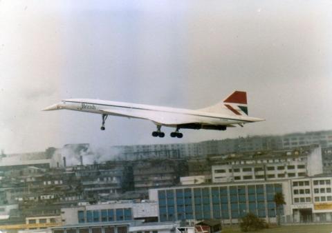 1985 BA Concorde Arrival at Kai Tak