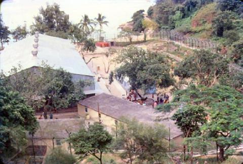 1980 - Chi Ma Wan refugee camp