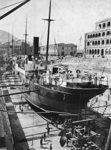 Photos of Taikoo Dockyard [1907-1978] | Gwulo