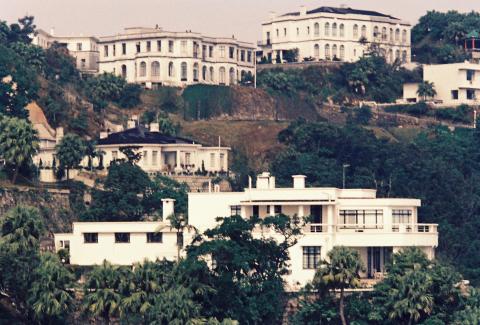 Mount Gough Hong Kong houses c 1972.JPG