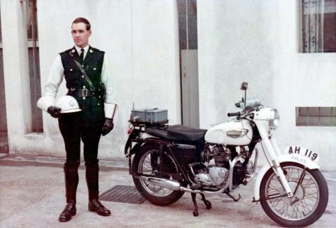 Hong Kong Police -Traffic-Branch- Motorcycle & Inspector's winter uniform -1968