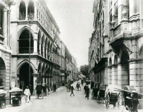 Queen's Road Central, looking west c.1900