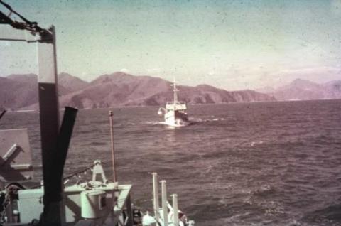 Minesweepers in line-ahead