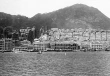 1906 View of Hong Kong from the harbour
