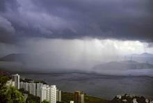 The Peak High West passing rain shower with well defined leading edge-Lamma island
