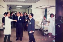 Sir Chung Sze-yuen visiting Ruttonjee Hospital