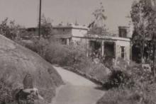 house 13 front view, (south side)