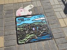 Themed inspection cover near Victoria Park