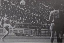To use either foot - George Best in HK 82