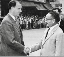 Mr. Andrew Lim Hoy-lan (林海瀾) and Sir Robert Black