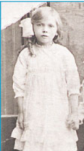Elsie Elliott as a child in Newcastle