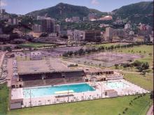 1965 Swimming Pools of Victoria Park in Causeway Bay = 銅鑼灣維多利亞公園游泳池