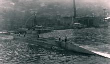 1922 L4 Submarine - Royal Naval Dockyard