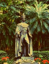 Statue -  King George VI