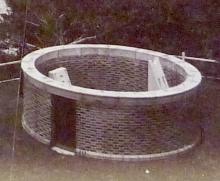 Round structure
