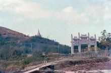 1981 - walking from Ngong Ping to Tung Chung