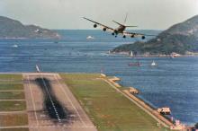 Kai Tak-still high to get down onto the original 1958 short runway