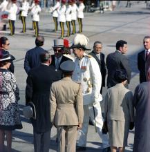Sir Murray MacLehose, Arrival in Hong Kong 1971